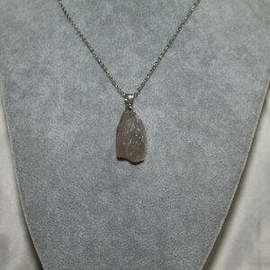 Natural Raw Rose Quartz Pendant Necklace for Women